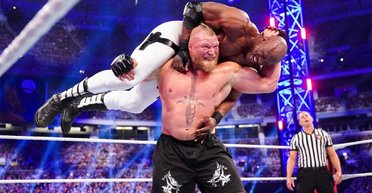 Оставил перчатки на ринге: известный рестлер Брок Леснар намекнул на завершение карьеры (видео)