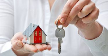 "Довіри більше нема": жінка дізналась, для чого сестра взяла запасний ключ від її будинку