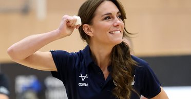 Кейт Міддлтон зʼявилася на публіці в сережках за 60 фунтів стерлінгів (фото)