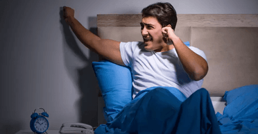 Война за сон: любовь соседки к музыке превратила жизнь мужчины в ад (фото)