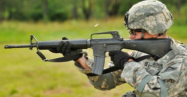 Одна гвинтівка, але багато модифікацій: чому M16 має так багато версій?