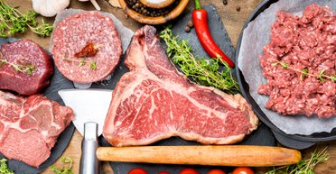 Кардиологи назвали 4 вида мяса, которые нужно перестать есть для продления жизни