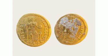 В Болгарии археологи раскопали золотую монету византийского императора (фото)