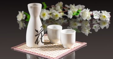 Саке, произведенное на МКС, продадут за "космическую" сумму: подробности