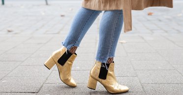 Яке взуття підібрати під джинси на осінь 2023: чотири актуальні варіанти