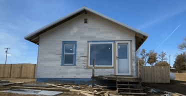 Дівчина купила покинутий будинок за 1 долар: це рішення стало доленосним (фото)