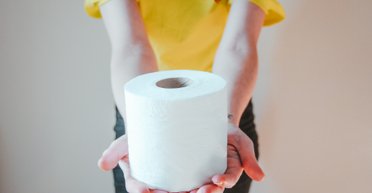 Смотри или плати: в Китае шокированы неожиданным ноу-хау по выдаче туалетной бумаги (видео)