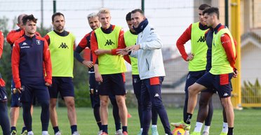 Пан или пропал. Что такое "Дженоа" и зачем Андрею Шевченко аутсайдер серии А