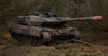 Украинский танк Leopard 2A6 выдержал поражение противотанкового оружия (фото)
