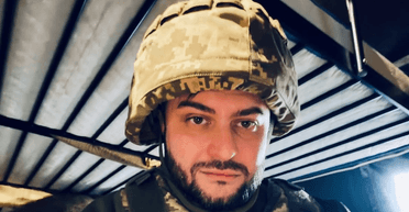 Блогер-пліткар заявив, що його мобілізували: це нібито сталося за наказом ображеної співачки
