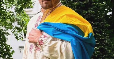 "Я не герой и не мудак": после задержания в аэропорту Кракова Александр Усик написал стихотворение (видео)