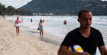 "Колонізація": жителі Таїланду скаржаться на російських біженців, які заполонили курорти, — ЗМІ