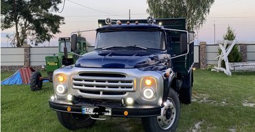 В Украине выполнили впечатляющий тюнинг ЗИЛ-130 (фото, видео)