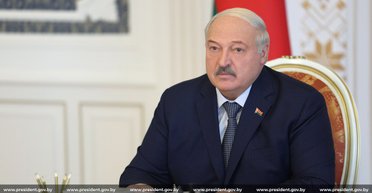 "По-мужски правильно": Лукашенко приказал чиновникам содержать любовниц за свои деньги (видео)