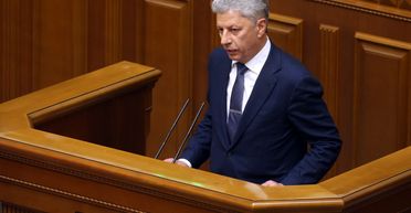 Бойко со второй попытки отозвали из профильного комитета: в Раде началась потасовка (видео)