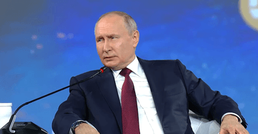 ЗС РФ рухаються до завершення "СВО" і вибивають ЗСУ з Курської області, — Путін (відео)