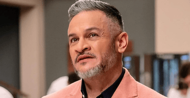 Эктор Хименес-Браво после скандала с приватными видео начал снимать пародии сам на себя