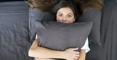 Никогда не ешьте на ночь: 7 продуктов, которые могут лишить вас сна