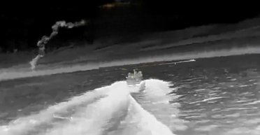 Обошли ПВО в Крыму: дроны подразделения Prymarу взорвали десантный катер ВС РФ, — ГУР (видео)