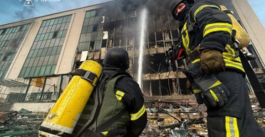 Стадіон "Спартак" і візовий центр: від атаки на Київ постраждали понад 40 локацій (фото, відео)