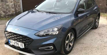 Резвая лошадка. Чем удивил новый Ford Focus Active 4-го поколения