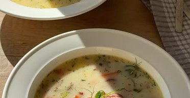 Ідеальна вечеря: рецепт вершкового супу з ковбасками