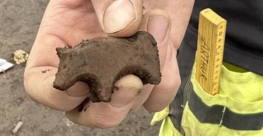 Исландские археологи нашли таинственную фигурку из камня: никто не знает, кто это (фото)