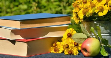 Туда-сюда-обратно. Лучшие книги июня