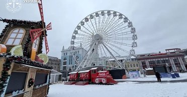 У Києві можуть закрити оглядове колесо на Подолі: атракціон несе потенційну небезпеку
