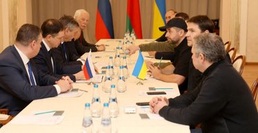 Трамп заявил о еще одной встрече Украины, США и РФ: теперь в Саудовской Аравии (видео)