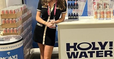 Звезду "Американского пирога" задержали в США и бросили в тюрьму для нелегалов