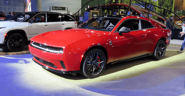 Компанія Dodge відкликає тисячі електромобілів Charger, бо вони виявилися "занадто тихими"