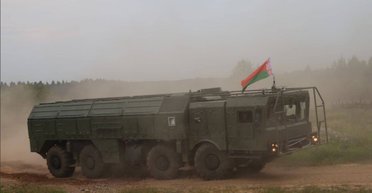 В Беларуси строят два ангара для "Искандеров": СМИ показали спутниковые снимки (фото)