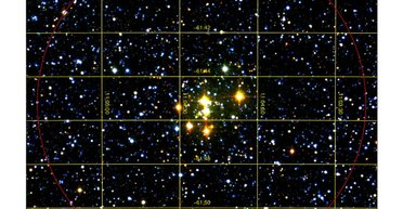 Одни из самых ярких звезд: в Млечном Пути обнаружено новое звездное скопление (фото)