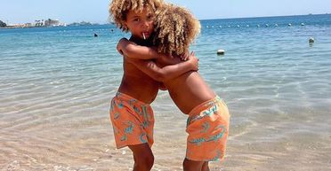 Матір близнюків не могла повірити своїм очам, коли отримала результат ДНК-тесту (фото)