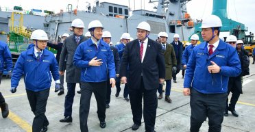 "Инвестируйте в Америку": США приглашают Южную Корею строить верфи