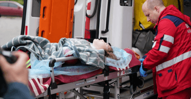 Загроза удару по київських лікарнях: пацієнтів евакуюють, в СБУ відреагували (фото, відео)