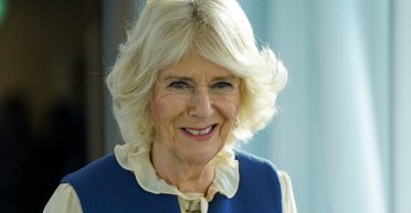 76-річна королева Камілла з'явилася на публіці в джинсах