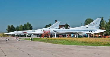 РФ перегнала авиацию за 4000 км от границы с Украиной: в Defence Express объяснили эти маневры