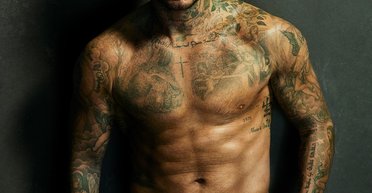 49-річний Девід Бекхем знявся в дуже відвертій рекламі (відео)