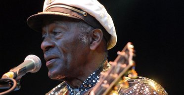 Чаку Берри – 95 лет. Под его музыку отплясывали Траволта и Турман в "Криминальном чтиве"