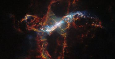 Найближча вибухова зірка: телескоп Габбл показав космічний "зоряний вулкан" (відео)