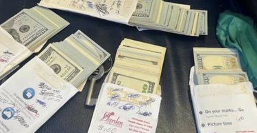 Повна готівки: чоловік залишив у поїзді сумку з 1,1 млн гривень (відео)