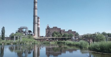 Неподалік ТЕЦ: у Сумах жителі поскаржилися на дивні опади та погане самопочуття