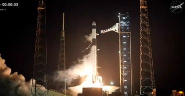 NASA відправило астронавтів на МКС: не вистачає людей після термінової евакуації екіпажу (відео)