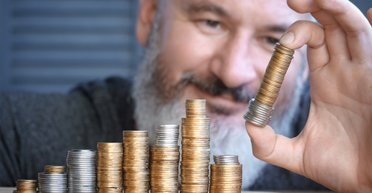 Пенсия в Украине: как самостоятельно рассчитать размер будущих выплат