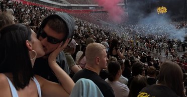 "Саша не стабільний": блогер-втікач Волошин розійшовся з моделлю OnlyFans