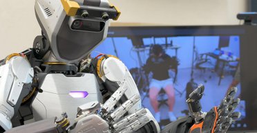 Самый быстрый и умный в мире: на что способен робот Phoenix 7-го поколения (видео)