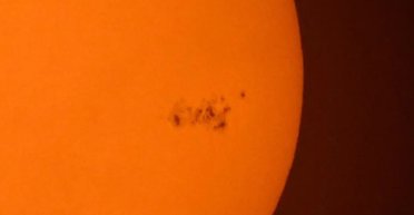 Сонце знову взяло на приціл Землю: сумнозвісна пляма повернулася в наш бік