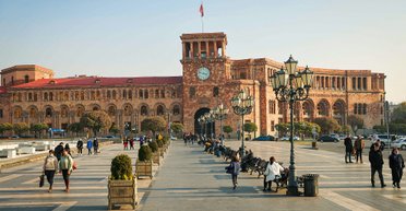 Кавказский пленник. Почему Армения и Азербайджан хотят мира, но готовятся к войне